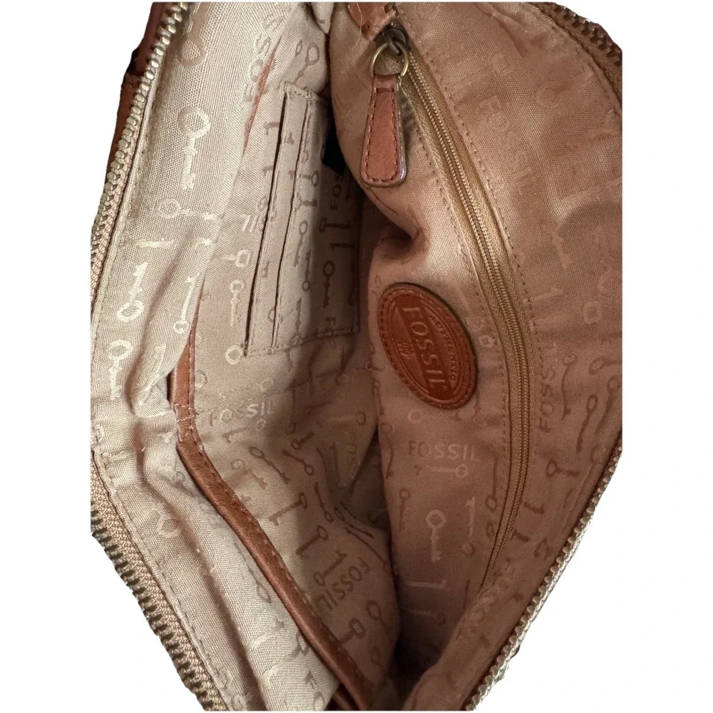 Fossil Issue 54 Brown‎ Leather Messenger Bag Crossbody Charm Satchel Chain Purse